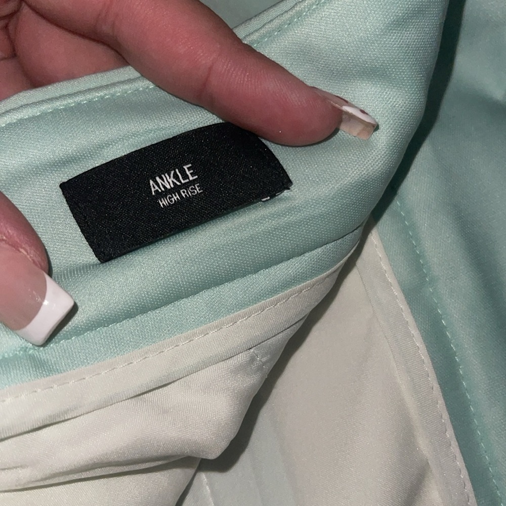 Express pants - Picture 4 of 5
